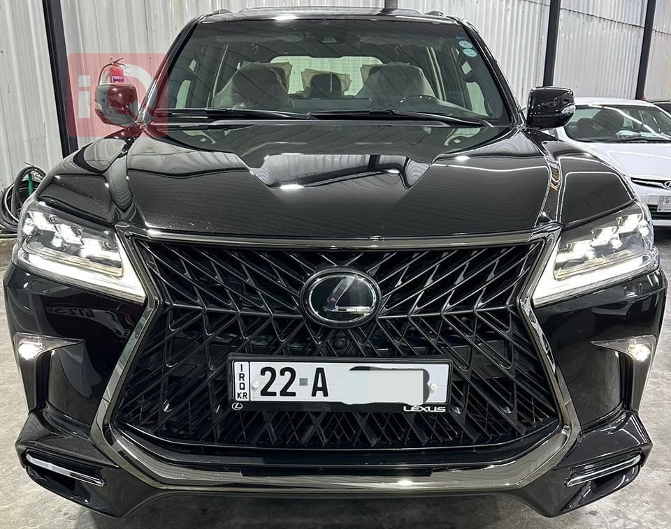 Lexus LX